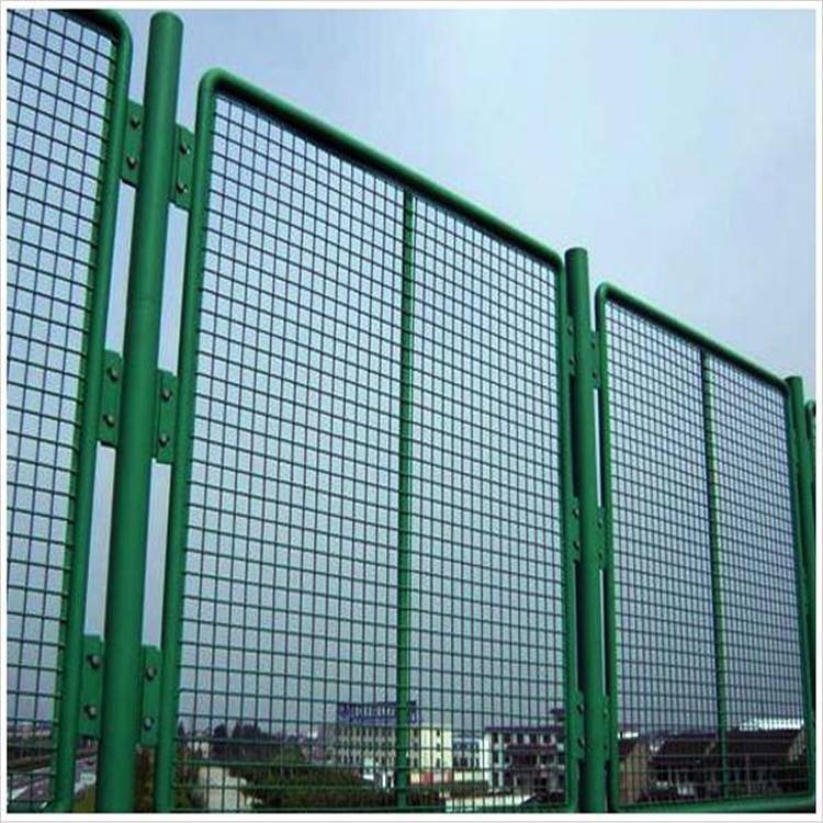 學(xué)校圍墻護欄,體育場護欄,圍墻護欄網(wǎng) 學(xué)校圍墻護欄,體育場護欄,圍墻護欄網(wǎng)