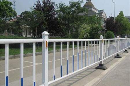 市政護(hù)欄廠家,市政護(hù)欄價格,市政護(hù)欄