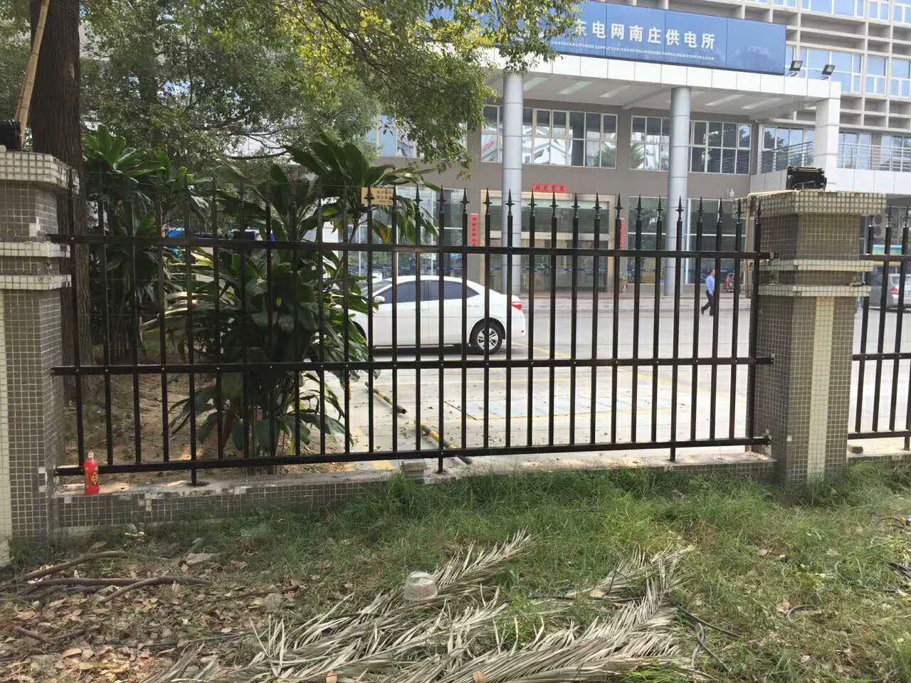 鋅鋼護(hù)欄廠家123 鋅鋼護(hù)欄廠家123