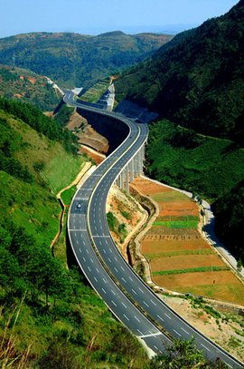 昆石高速市政護(hù)欄 昆石高速市政護(hù)欄