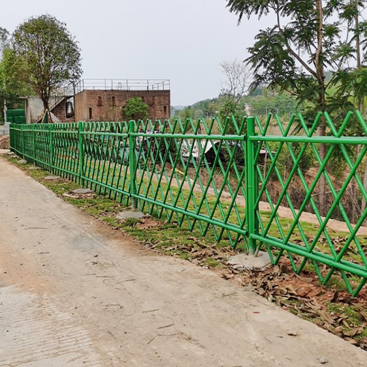 仿竹護(hù)欄廠家聯(lián)系方式 仿竹護(hù)欄廠家聯(lián)系方式