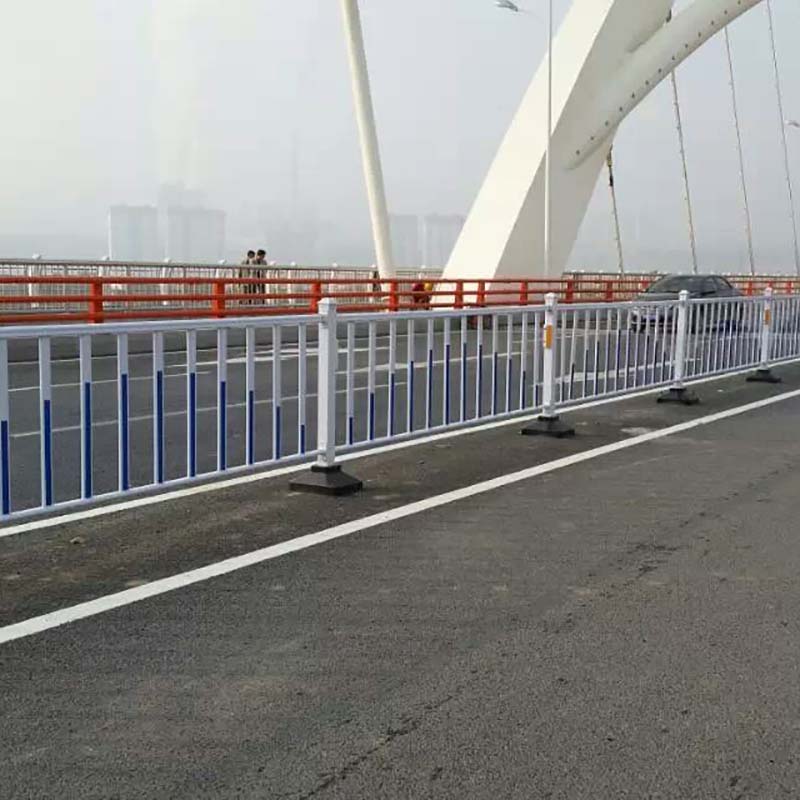 市政護欄廠家聯(lián)系方式 市政護欄廠家聯(lián)系方式